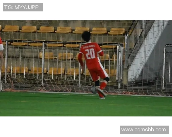 足球明星解说大挑战视频揭秘幕后趣事与精彩瞬间的完美结合