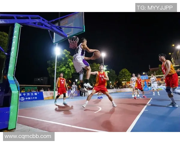 明星穿毛衣打篮球视频引发热议时尚与运动完美结合的精彩瞬间